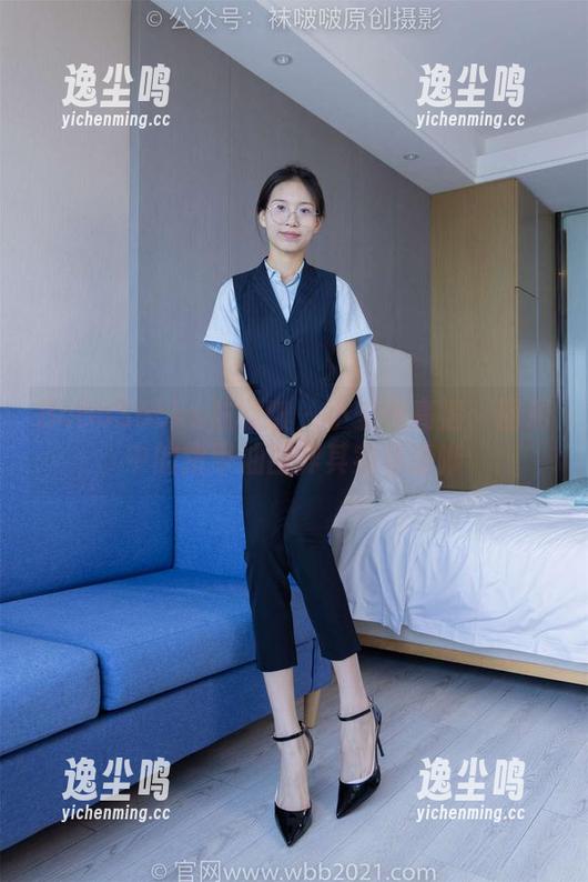 BoBoSocks袜啵啵-小安 BoBoSocks袜啵啵 - 小安与高清:图册中的指甲油世界其实很清晰