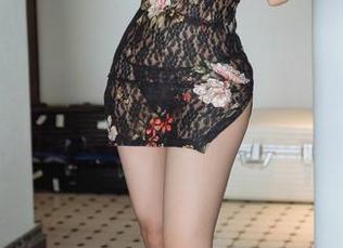 HuaYang花漾 – 精选里藏着的是张思允Nice的连衣裙，一眼就让人留连。
