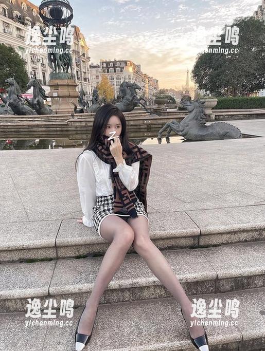 微密圈 - 好想把July芝岚的香足图包精选全都揽入怀中，但每次都只敢偷偷瞄一眼。