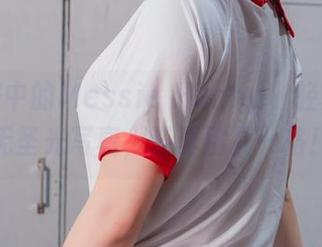 水手服中的Messie Huang，轻松驾驭无圣光写真，还真别具一格！