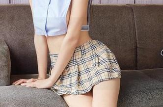 MiiTao蜜桃社 – 露西Lucy的照片来了，关注她美脚的最新动态，脚丫子都在争着卖萌。