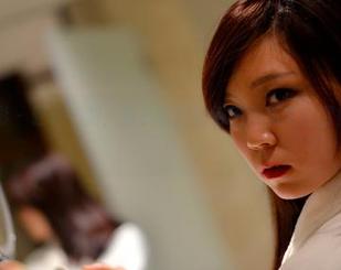 PANS摄影 – 轻松一刻，看小甜甜如何用网袜美图聚焦所有目光！