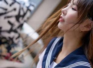Seoyool(서율)今晚：“这微型比基尼，假装是cos，其实很无敌！”