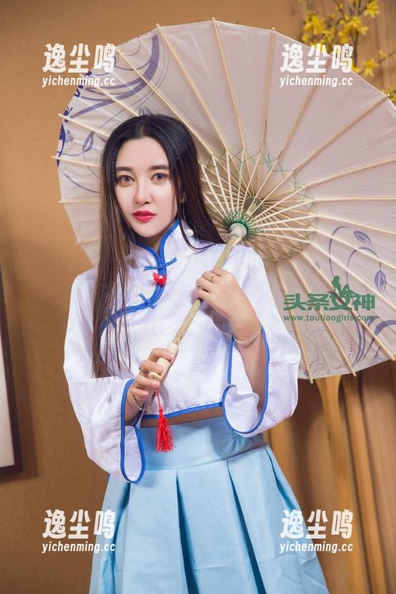 TouTiao头条女神 - 啊，让我来看看刘芸熙的比基尼套图吧，下载前先来点小心理斗争，哈哈！