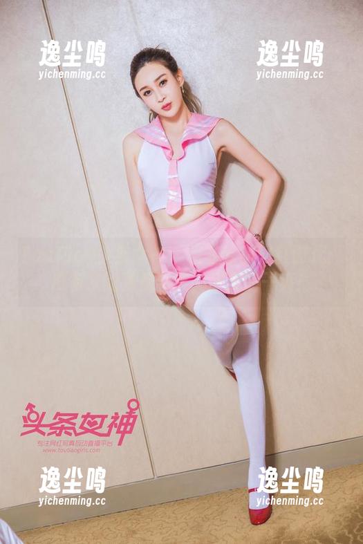 TouTiao头条女神 - 穆菲菲的浴缸时代：没有水的免费合集，欣赏的干爽！