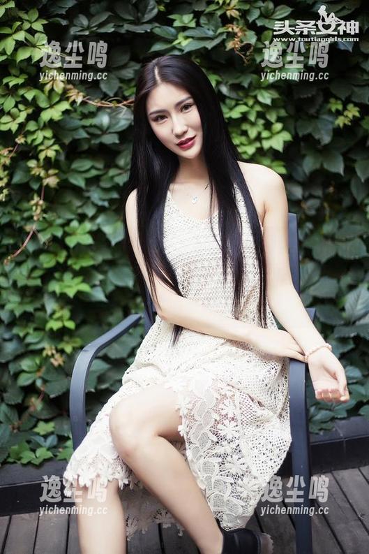 TouTiao头条女神 - 苏菲菲与蕾丝的戏谑时光：全集和原图，来一场说走就走的“梦游”吧