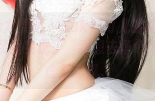 UGirls尤果网 – Sukki可儿的旅拍图集更新，帮我实现了“我想去每个地方”的虚无渴望。