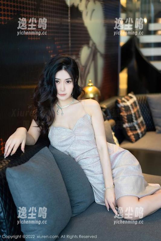 Xiuren秀人网-FoxYini孟狐狸 Xiuren秀人网 - FoxYini孟狐狸的体操服精选,运动与性感的嬉戏舞台。