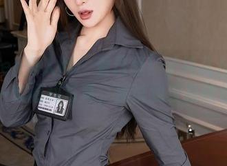 Xiuren秀人网 – 看这里！子纯儿Annie又来一套福利写真，别说我没提醒你哦！