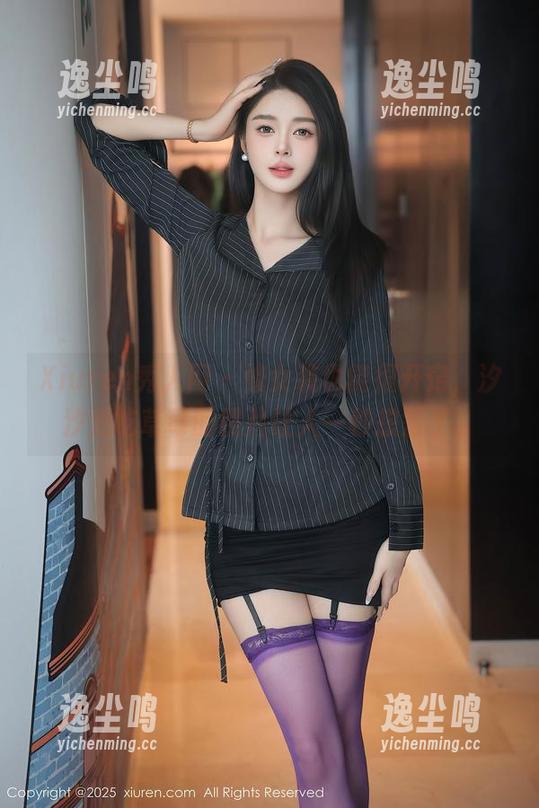 Xiuren秀人网 - 修女装也能很开窍，汐汐爱吃草莓的照片让人一秒想歪了。