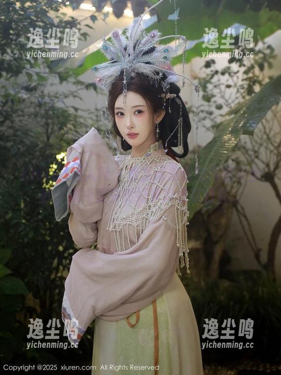 Xiuren秀人网 - 看龙泽美曦穿高跟鞋全套，脑袋里突然好多影像在打转...