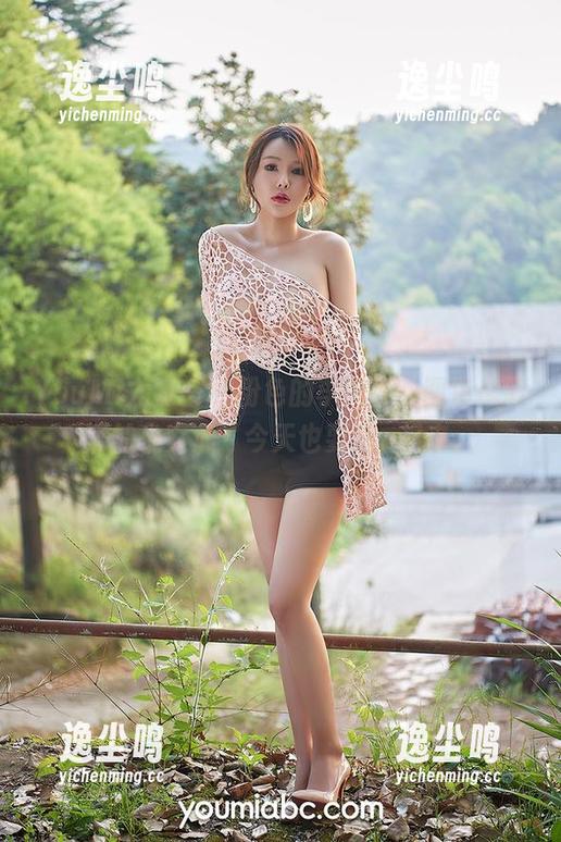 YouMi尤蜜荟 - 粉色的李纤纤，图包里满满的少女心，今天也要蹦跶起来。