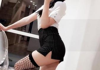 小奶牛自拍？美图写真莫名带着些倔强的nagisa魔物喵气息。
