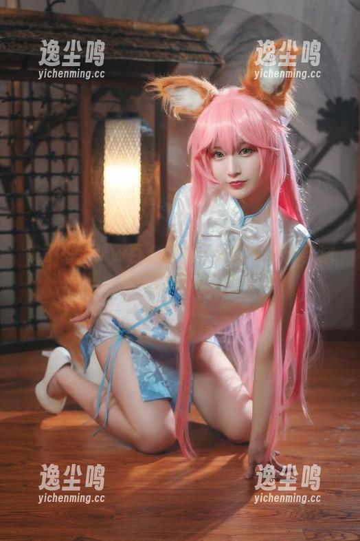 来了来了！w百合欧皇子w的卡芙卡美图合集，让你猜猜哪个更有趣！