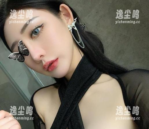 微密圈 - 不爱笑的赛琳的私房图片像是一部少女成长日志，每一帧都让我忍不住想打卡！