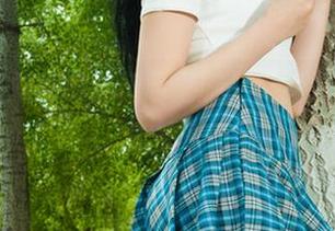 丽柜 – 刘璐璐的透明之旅，究竟露了多少美图？