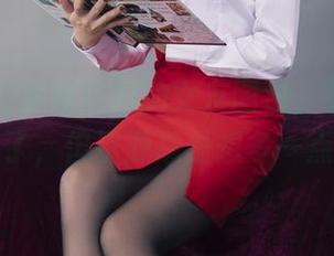 丽柜 – 有时候晴晴的女友图包，看一次就够了，但资源总是想多一点～