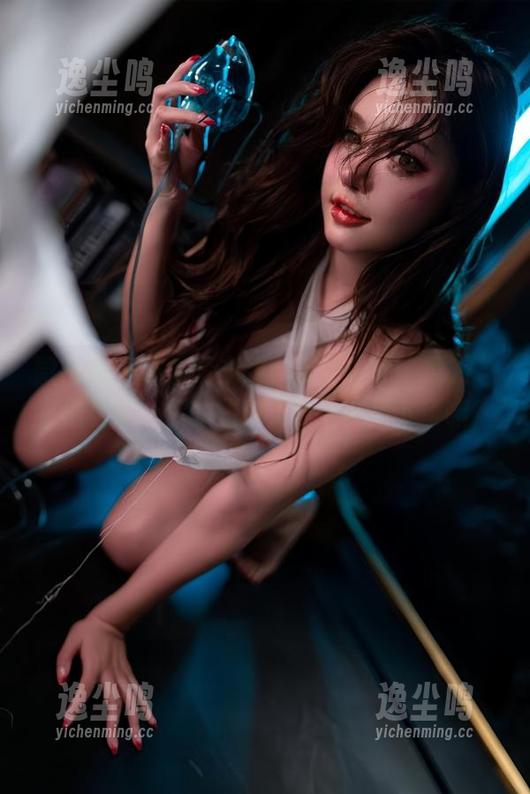 于芷晴 微密圈 - 于芷晴在线:夜色中的“撩人”交通信号,你的注意力已经被拦下了嘛?