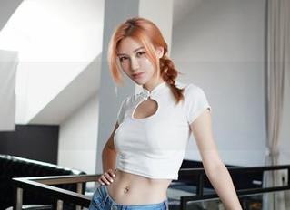 嗲囡囡 – 你没见过的就是阿朱啊和她的棉袜，难道这就是壁纸的力量？