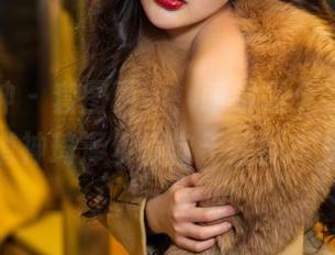 头条女神 – 套图更新，眼镜是个好选择，难道神琦泽步偏向于我的审美？