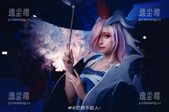 奶狮不咬人 图集:奶狮不咬人与玉藻前的约会,果然是个谜一样的组合