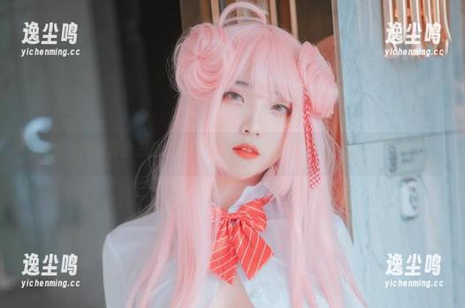 宋哈娜的网袜盲盒来了，你敢下载她的作品集吗？错位的美不常见！