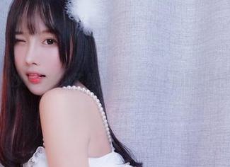海里的浪，沙滩上的小道具，这就是小小奶瓶儿的图包资源。