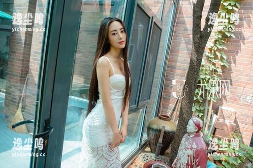 尤果网-莉恩 尤果网 - 莉恩与她的美腿写真:我只能默默地问,哪里有腿部训练班?