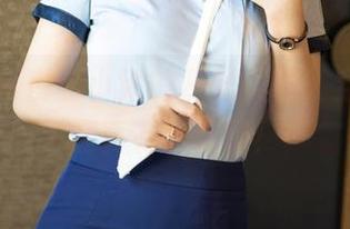 尤蜜荟 – 白露小猪的灰丝美图，穿上这双腿真有事儿了！