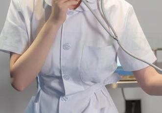 原图更新，年年Nnian的女仆画风越来越清新，这样也行的嘛？