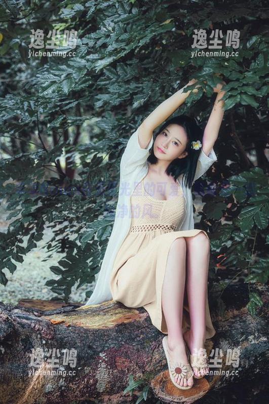 年年Nnian在无圣光里的可爱，就像是一道纯净的风。