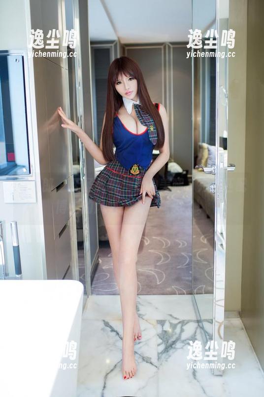 推女郎 - 无圣光和吻熙的美腿，完美匹配博主的风格，太有意思了。