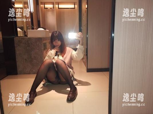 我还在琢磨无颜小天使wy的这幅绳作品，怎么就让我感觉像见了一件艺术品呢？