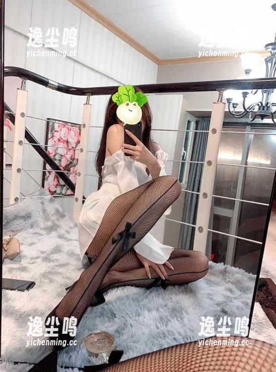微密圈 - 睡衣之外，林子琳喵的美图似乎在呼唤着别样的轻松。
