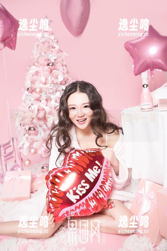 果团网-松果儿 果团网 - 松果儿的女友,图包里的每一张都让人想深思!