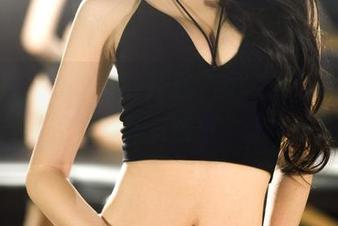 果团网 – 龚玥菲的开启“女友”模式，写真作品里的那种亲密感，谁能抗拒？