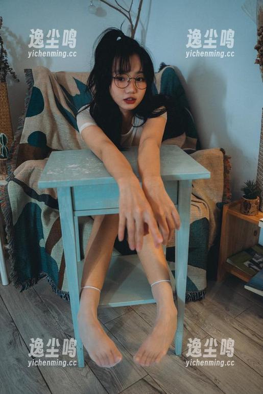 柒柒不可爱 绕不开的初恋背心,柒柒不可爱的私房图集让人捧腹