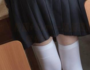 森萝财团 – 校服+Sia=一场别致的校园秀，意外的好看！