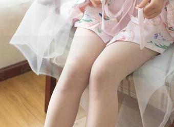 森萝财团 – 小奶糕Milky最新诱惑：黑丝合集，谁能拒绝这份低调的奢华呢？
