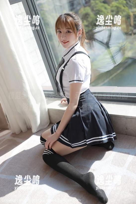 模范学院 - 洗去尘埃，蒋小静Jessica的浴缸写真——下载一张带你入水