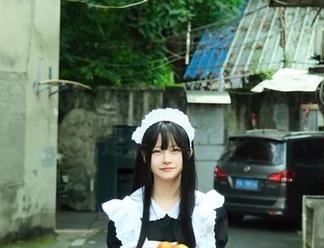 白莉爱吃巧克力的高清作品，难道爱蜜莉雅是某种幻觉？