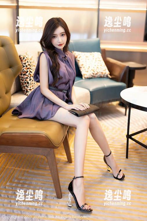 秀人网 - 看吧，陈茜妮zoe的美脚写真高清得让人不敢直视！