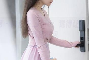 秀人网 – 陶喜乐_lele：透得让人心痒的私房图包