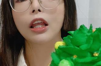 偷瞄秋和柯基的写真合集，竟让我对侧开旗袍长裙有了新理解