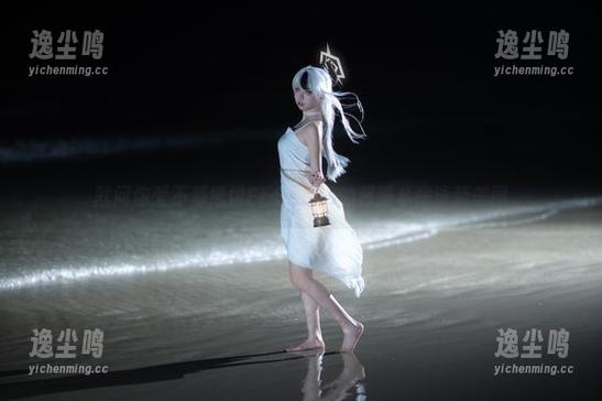 就问你爱不爱纸悦Etsu_ko的超级私房泳装美图