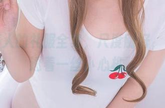 羊大真人的礼服全集，尺度刚好，优雅里透着一丝小心机。
