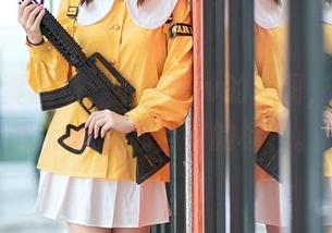 制服写真现场：芊芊酱w的原图，一不小心就成了心目中的标杆。