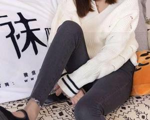 袜啵啵 – 苏苏的运动鞋，高清写真让人想来一场跟鞋子有关的时尚冲浪！