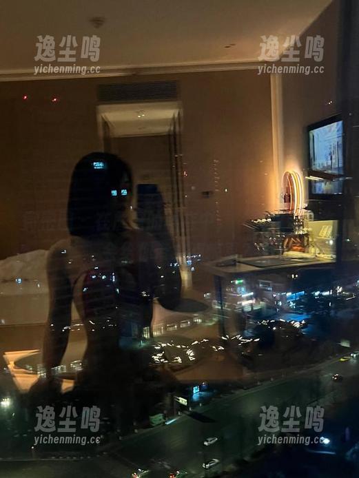 微密圈 - 在詹詹的图库中，‘女孩’也许会给你带来点惊喜？