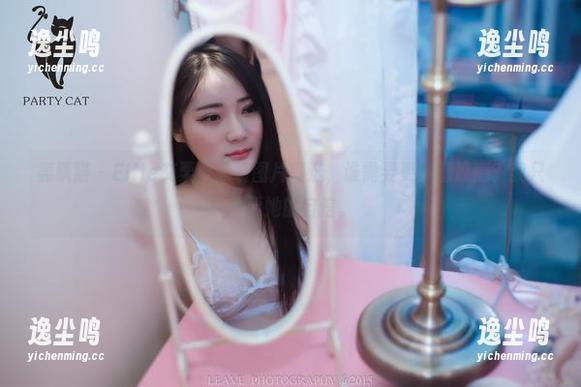 轰趴猫 - Ellie艾栗栗泳装图片精选，谁需要更多清凉感？我只想要她的自信。